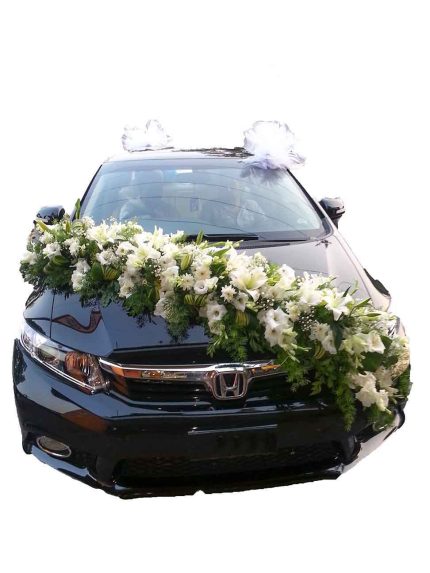 Bride Car Decor White themed | Flower Bouquet | Flowers | Event decoration Services | flowers decoration near me | flower studio pakistan | bukey near me