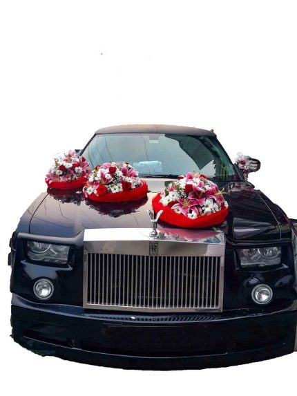 Bride Limo Car Decor | Customized Bouquet | Flower Bouquet | Flowers | Event decoration Services | flowers decoration near me | flower studio pakistan | bukey near me