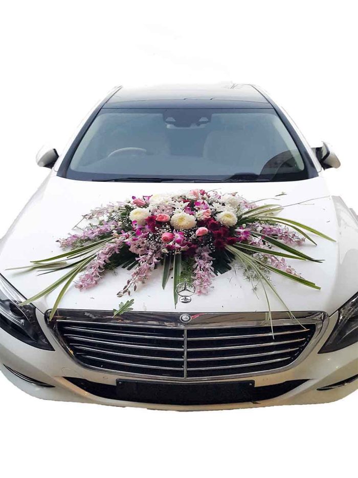 Car Decor by bride | Flower Bouquet | Flowers | Event decoration Services | flowers decoration near me | flower studio pakistan | bukey near me