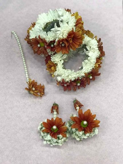 Floral Jewelry Orange & white | Customized Bouquet | Flower Bouquet | Flowers | Event decoration Services | flowers decoration near me | flower studio pakistan | bukey near me