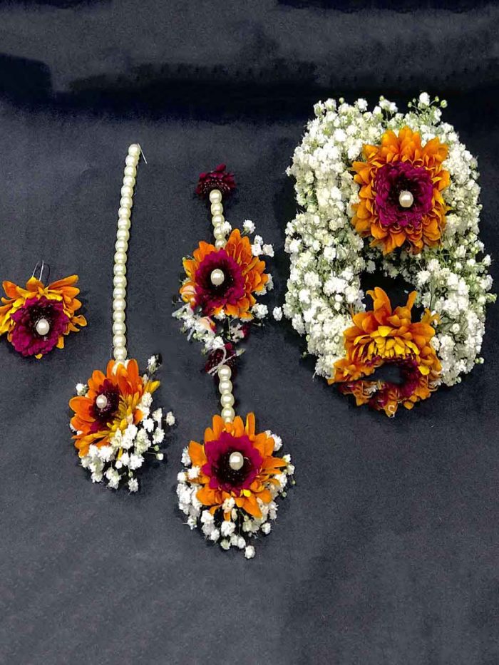 Floral Jewelry Purple & Orange | Customized Bouquet | Flower Bouquet | Flowers | Event decoration Services | flowers decoration near me | flower studio pakistan | bukey near me