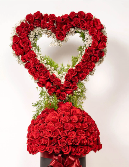 Love In Heart | Flowers | Event decoration Services | flowers decoration near me | flower studio pakistan | bukey near