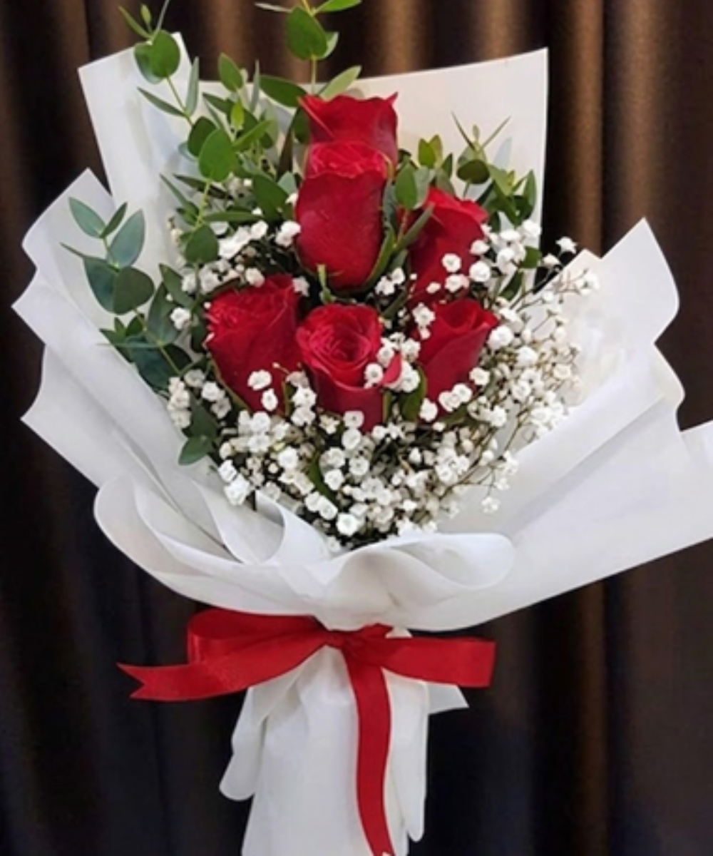 White and Red Roses Bouquet