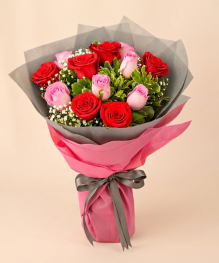red and pink roses bouquet
