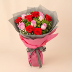 red and pink roses bouquet