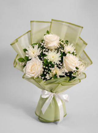 White Rose & Chrysanthemum Bouquet